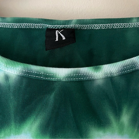 SOLD ✨ realisation par heart long sleeve tee in emerald - Picture 5 of 6